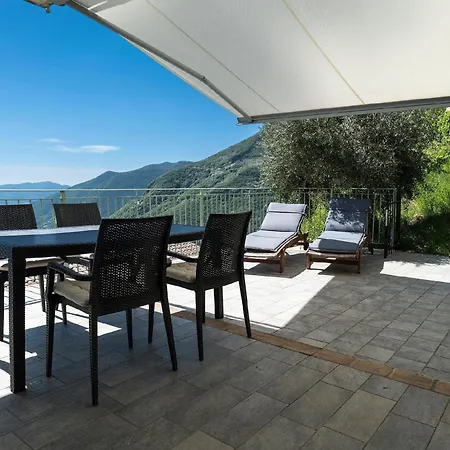 Mantegna Garten Mit Seeblick Und Schwimmbad Apartment